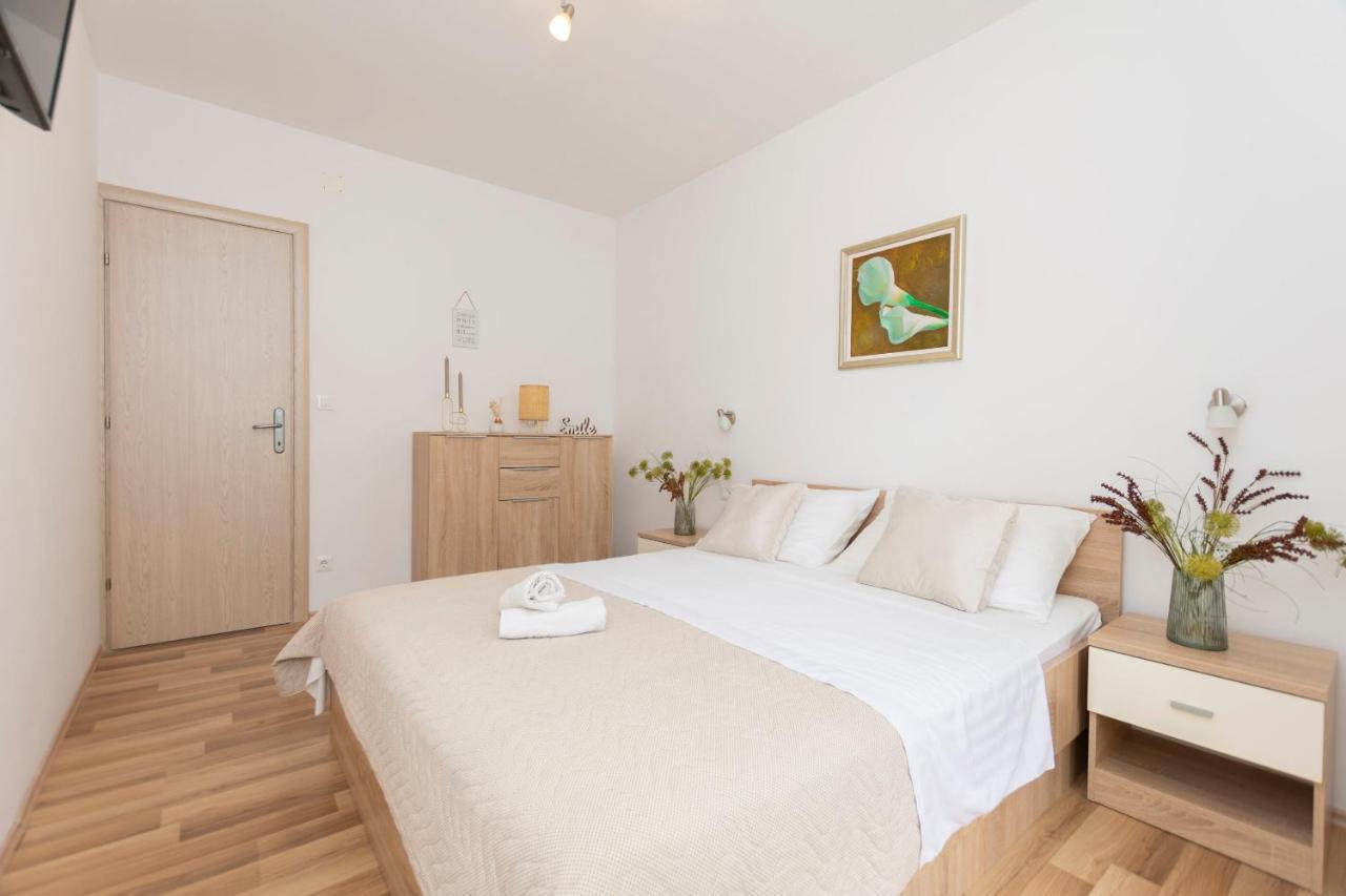 Apartments Beach Dream Мимице Экстерьер фото