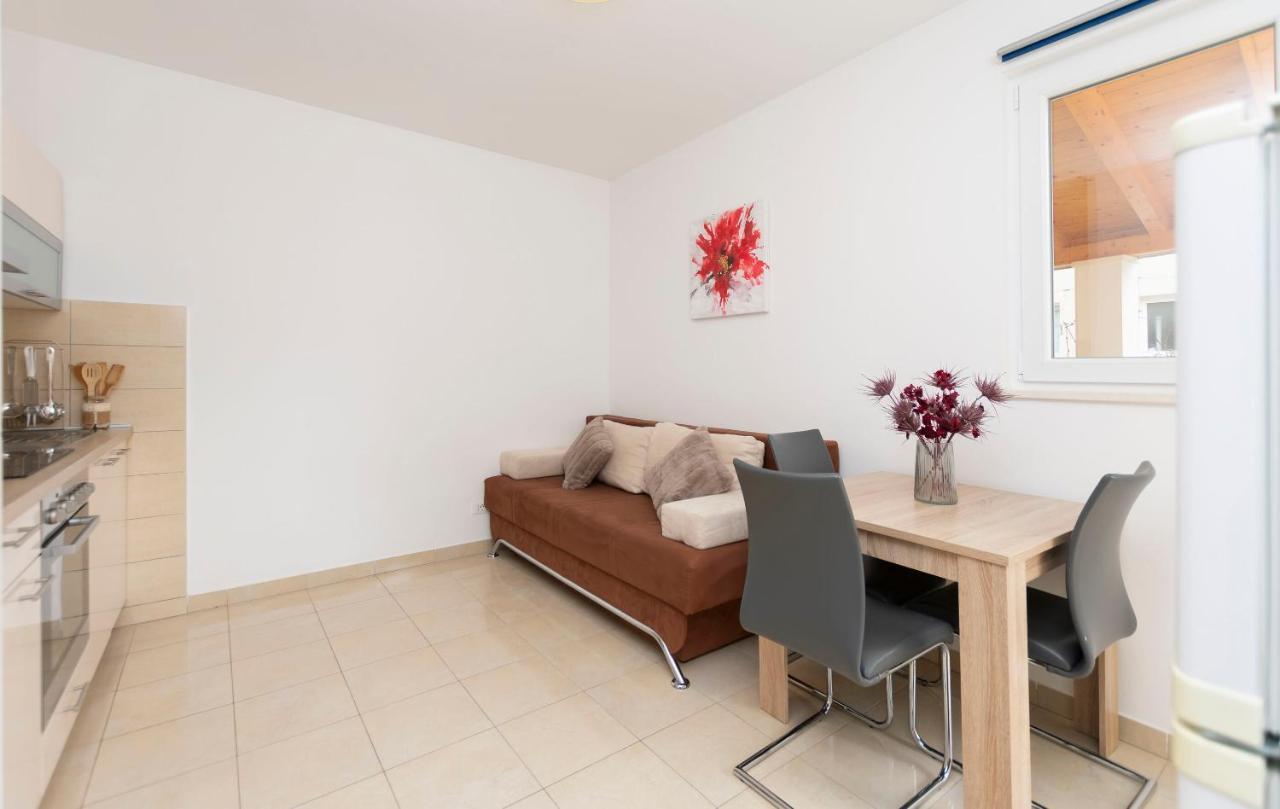 Apartments Beach Dream Мимице Экстерьер фото